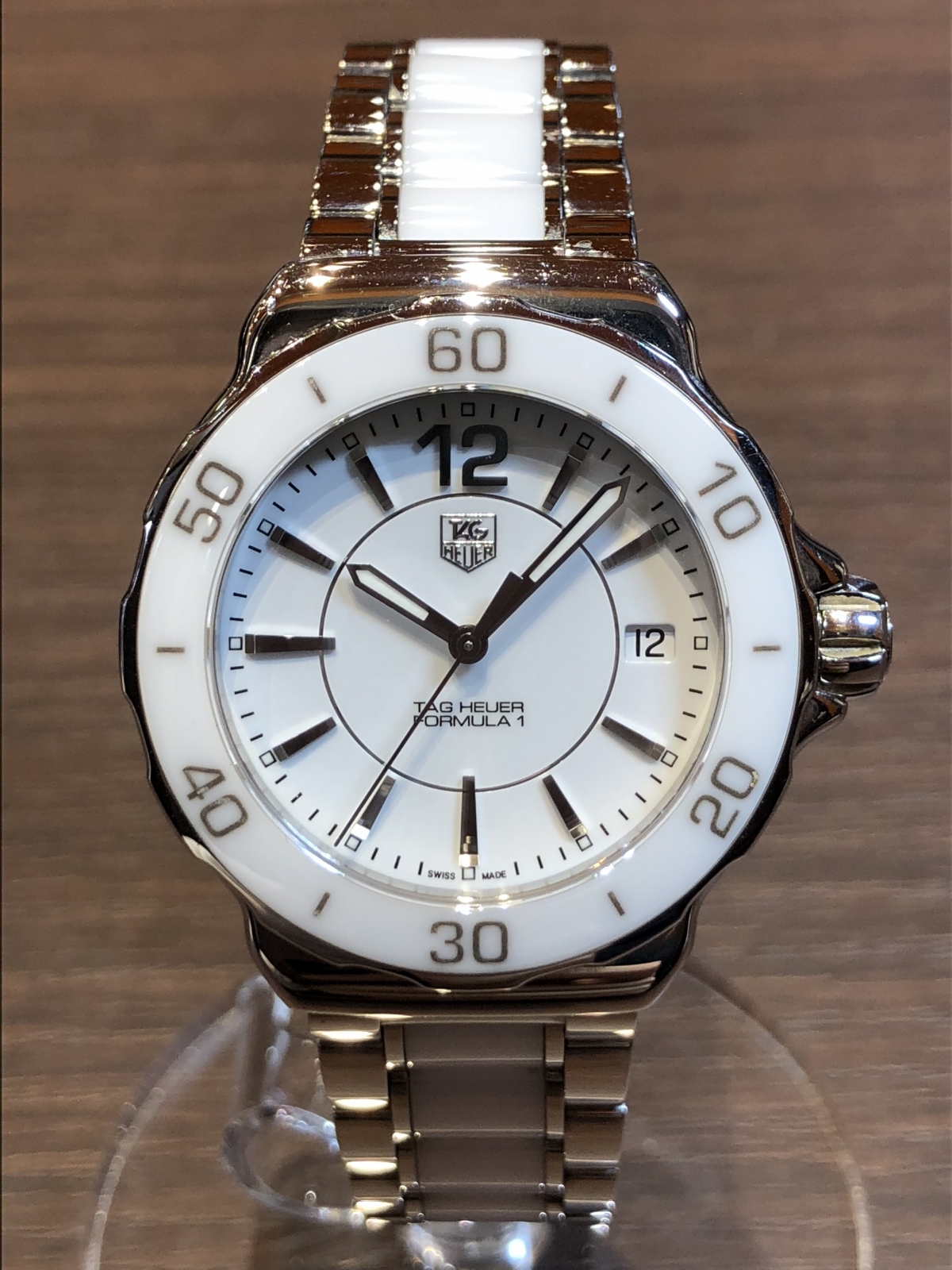 ファッション小物タグ ホイヤー TAG HEUER WAH1211.BA0861 ホワイト レディース 腕時計
