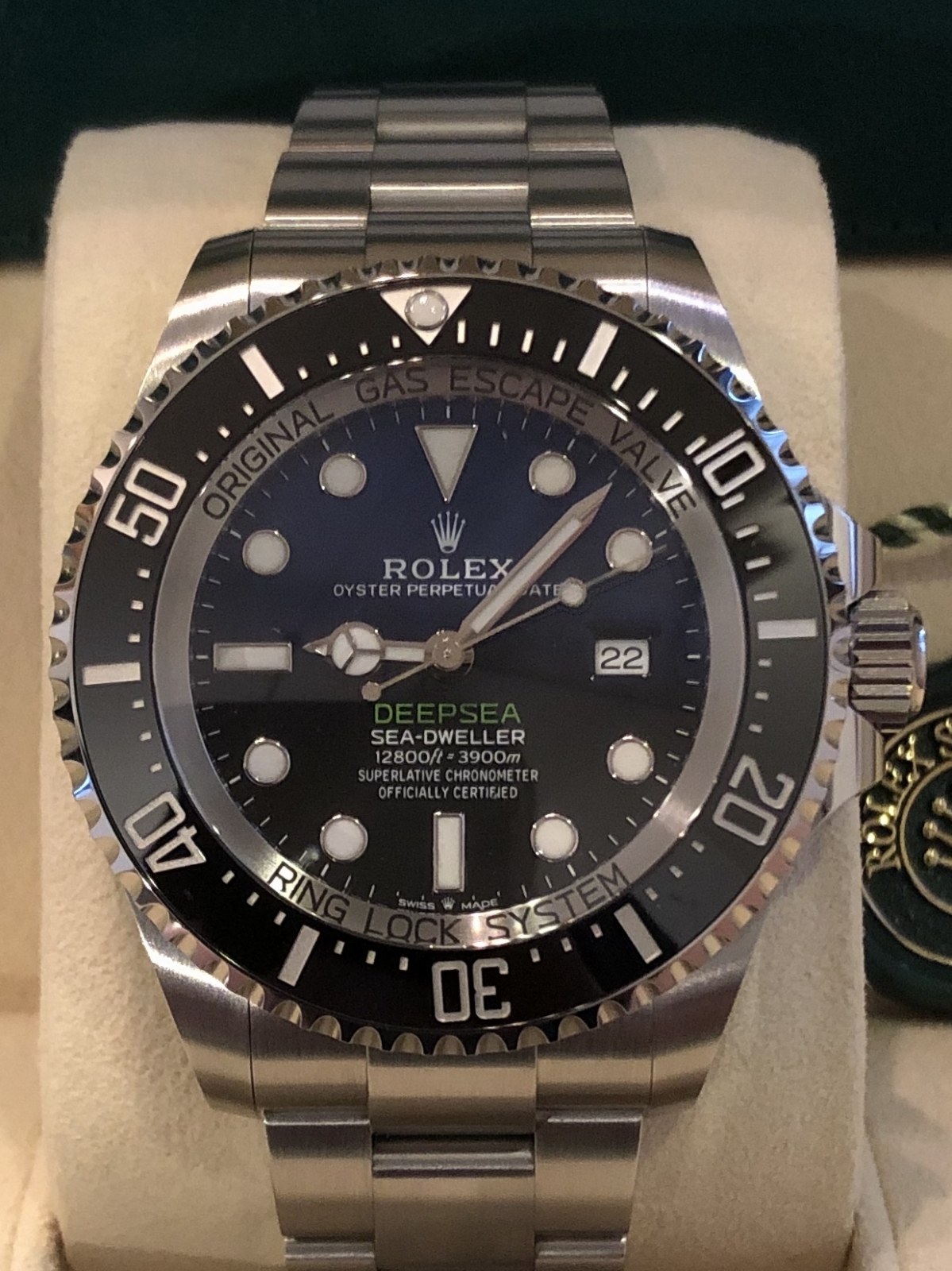 ロレックス　ディープシー  黒文字盤　126660  ROLEX DEEPSEA