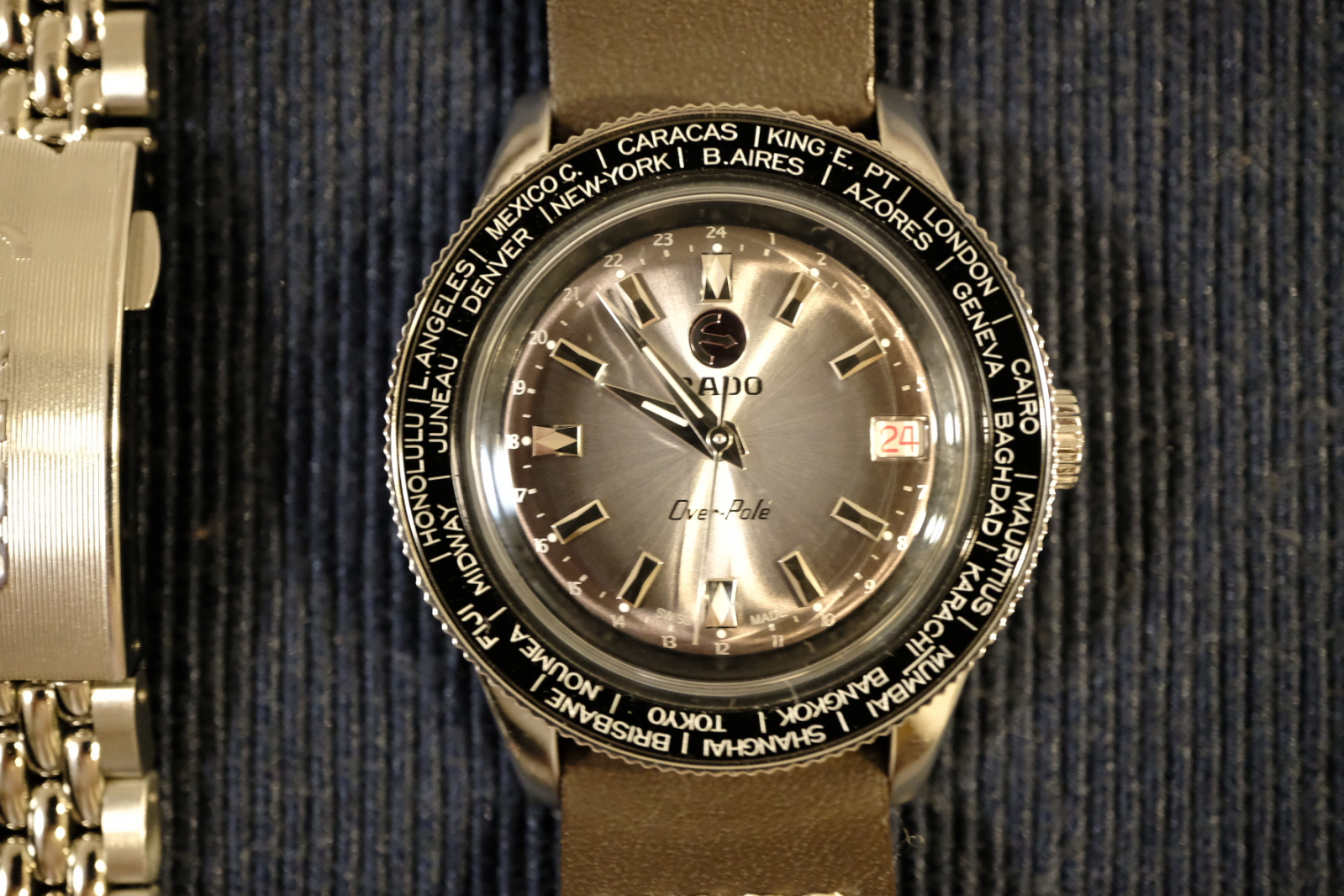 ラドーレディース宝飾時計〜大変豪華な時計です宜しくお願い致します