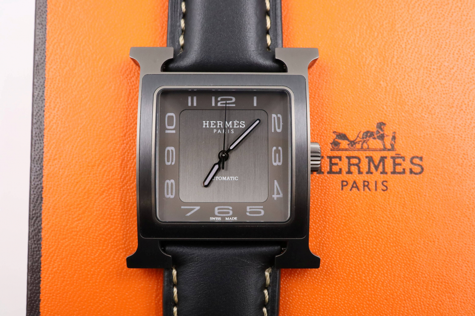 【未使用品】Hermes エルメス腕時計　アルソー　レザーベルトブラック トケマー:【相場より10万以上安い&2025品】N（新品）エルメス H