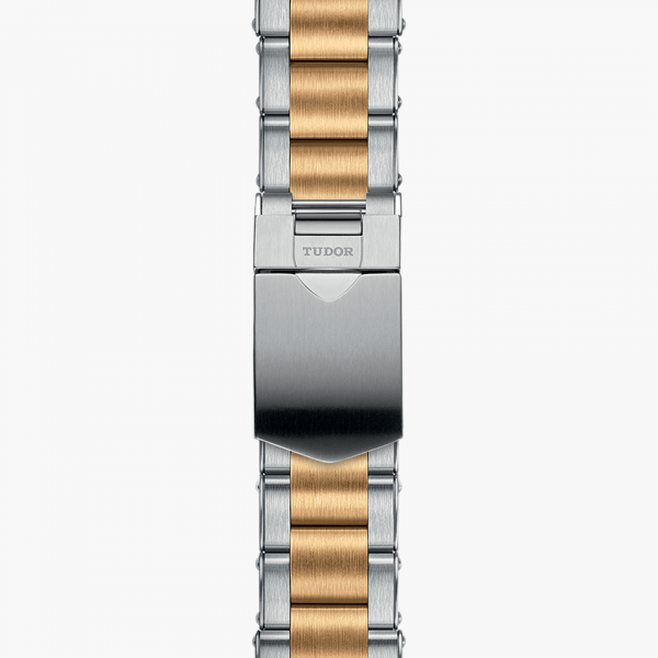 チューダー BLACK BAY DATE S&G スチール＆イエローゴールド 41 mm シャンパン M79733N-0004