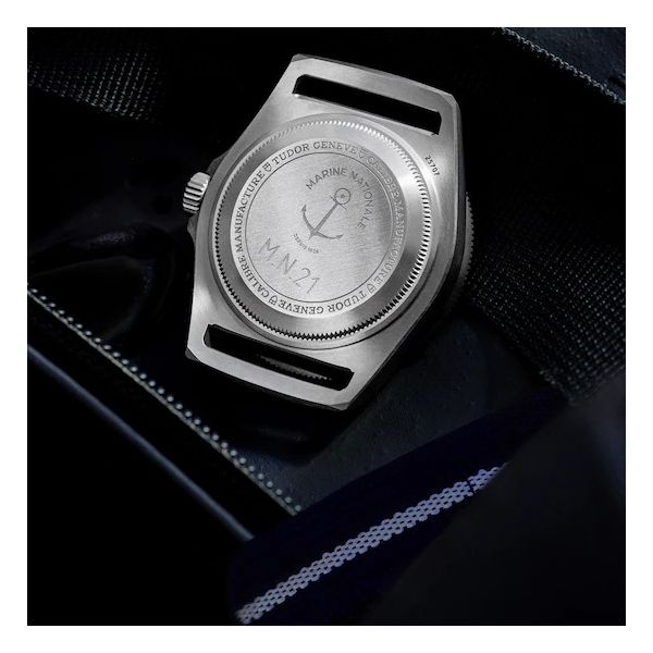 チューダー 25707B/21 PELAGOS FXD チタニウム 42mm M25707B/21