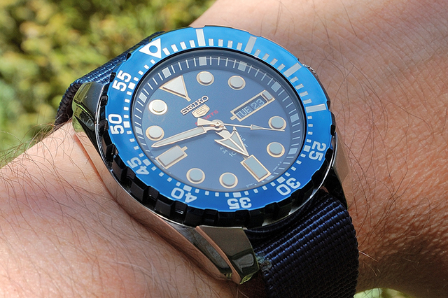 SEIKO5 SRP605