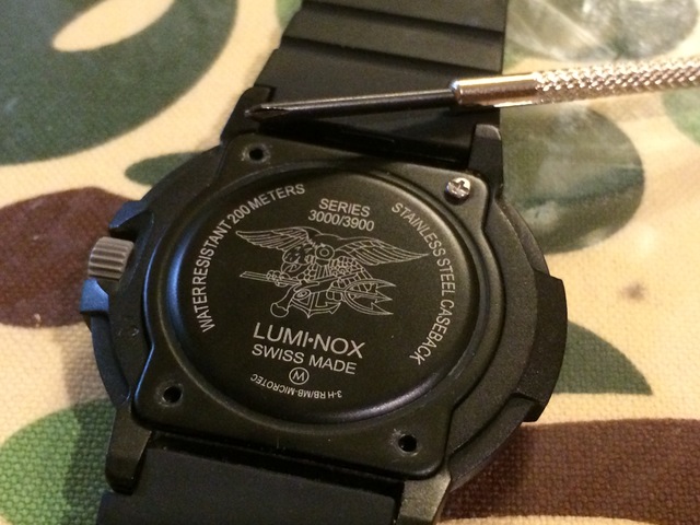 自己責任】ルミノックスの電池交換 LUMINOX Navy SEAL SERIES 3000/3900