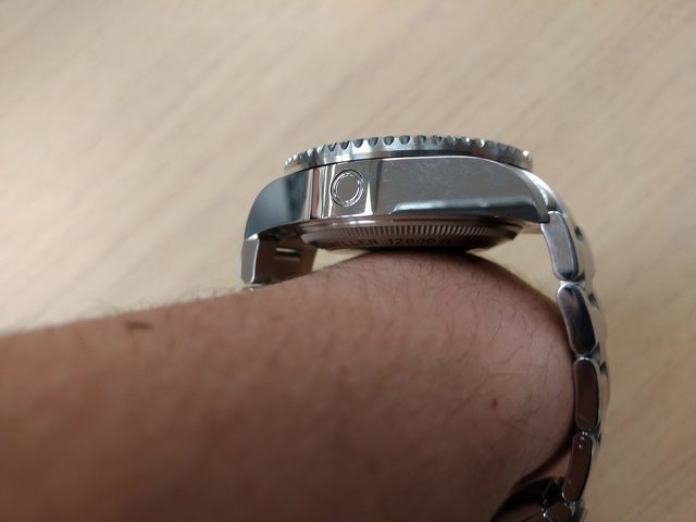 18mmの腕時計はこちら 厚い