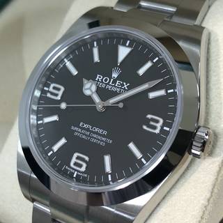 【現金特価】 ロレックス エクスプローラー1 214270 新黒文字盤 ランダム番 自動巻 メンズ 極美品 10472311 (225279)