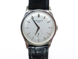 PATEK PHILIPPE パテックフィリップ 5196G-001 カラトラバ K18WG ホワイトゴールド 手巻き メンズ 中古B 保証書・外箱・ボックス・取扱説明書付き (166919)