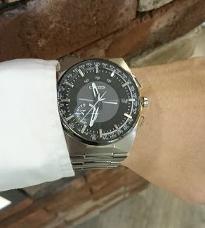 【美品】CITIZEN サテライトウェーブ F100