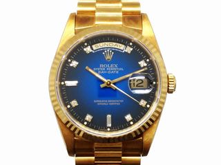 ROLEX / ロレックス :: ロレックス デイデイト 18238A W番 ブルー グラデーション YG（変色焼け）ブレスヨレほぼなし 中古B 2922203 (124207)