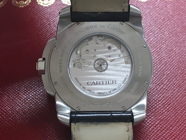 カルティエ カリブルの裏面